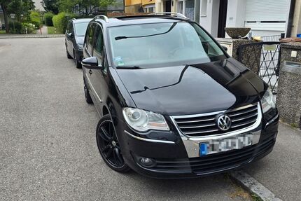 VW Touran 89.000 km 9.299 &euro; München 81476