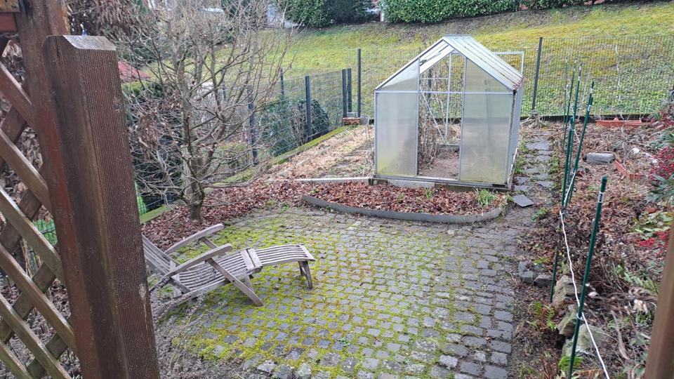 Reihenhaus Roßdorf - 9 Zimmer, 107 m&sup2;, 1.400&euro; | Angebot:25046795