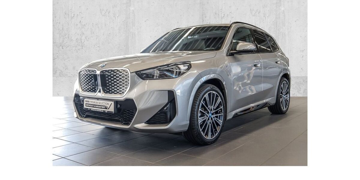 BMW iX1 25.883 km 52.495 &euro; Köln-West 50858