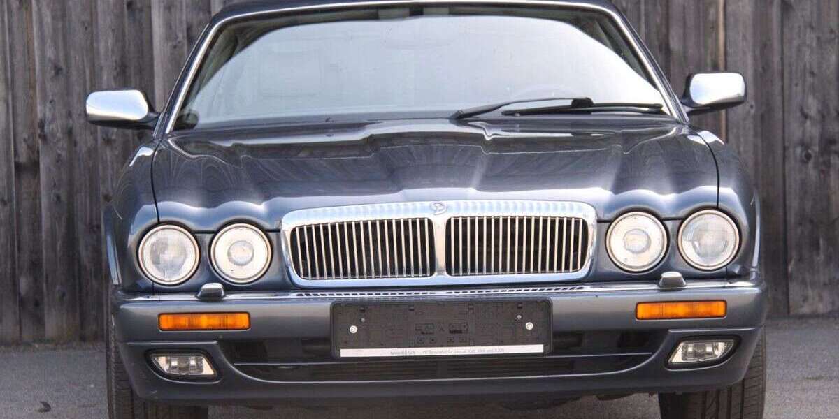 Jaguar Daimler 114.200 km 44.999 &euro; Heppenheim 64646