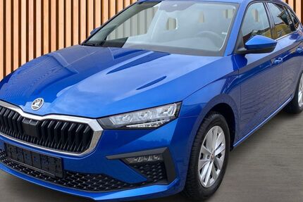 Skoda Scala 4.547 km 22.880 € Dresden 01328