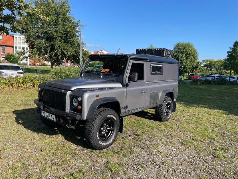 Land Rover Defender 67.000 km 63.700 € Grünendeich 21720