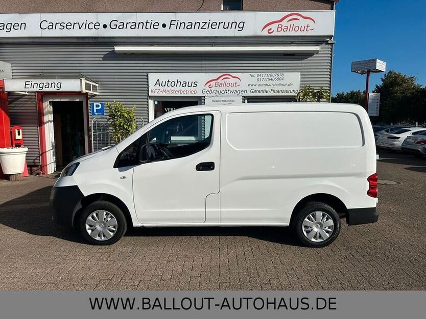 NV200