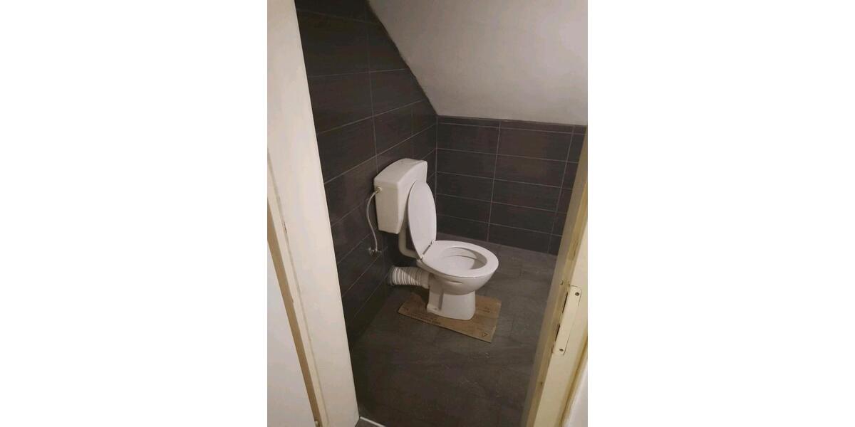 Dachgeschoßwohnung Mitterteich - 3 Zimmer, 60 m&sup2;, 450&euro; | Angebot:26440983