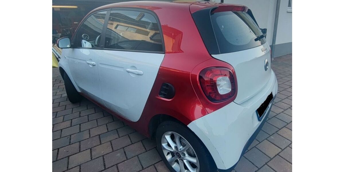 Smart ForFour 35.890 km 8.900 &euro; Spiegelau 94518