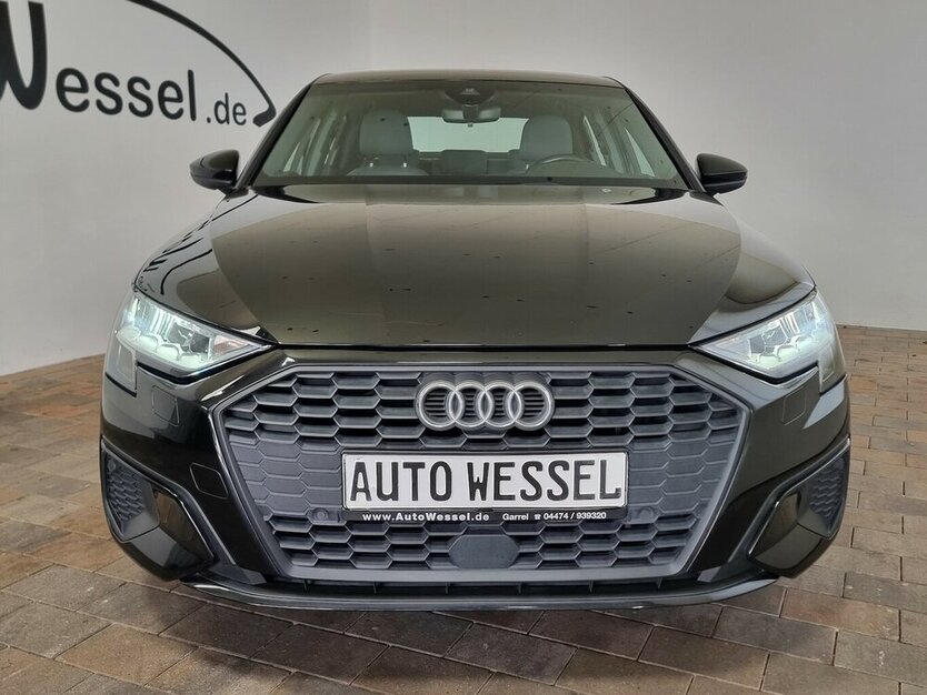 Audi A3 30TFSI limo Navi Leder Digital VIC Kamera LED 66.400 km 21.900 € Garrel 49681