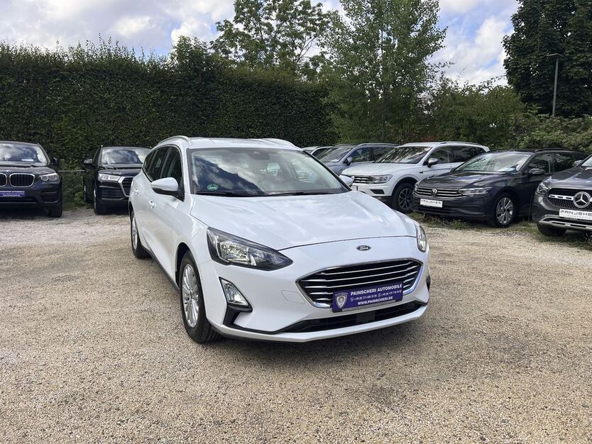 Ford Focus 73.000 km 16.399 € Stuttgart 70567