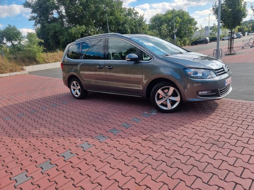 VW Sharan 228.962 km 11.800 € Mainz 55120