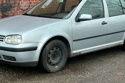 VW Golf 235.000 km 600 &euro; Erkelenz 41812