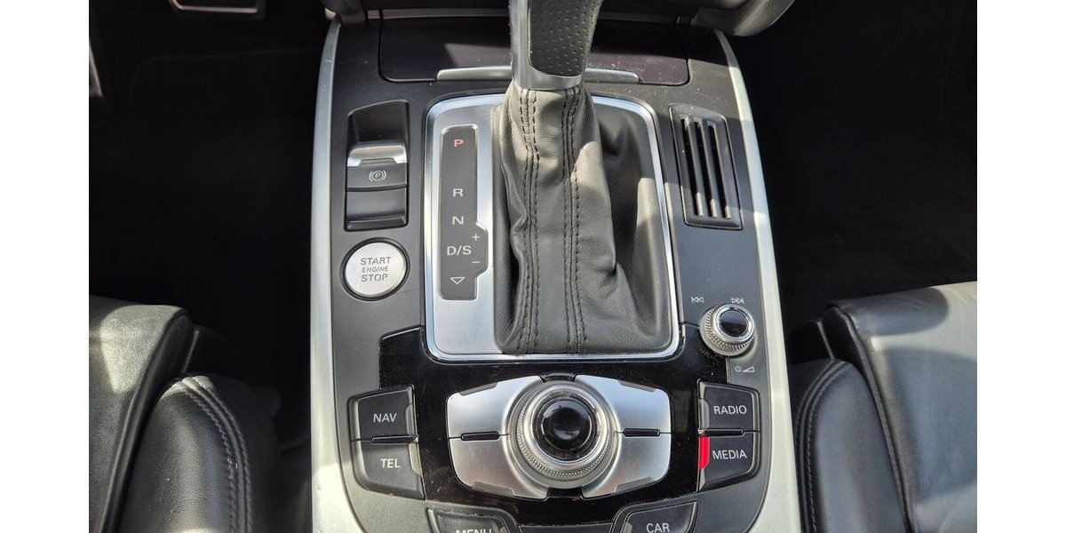 Audi A5 3.0 TDI Cabrio clean diesel quattro S Line, Led 174.990 km 14.890 &euro; Rodgau 63110