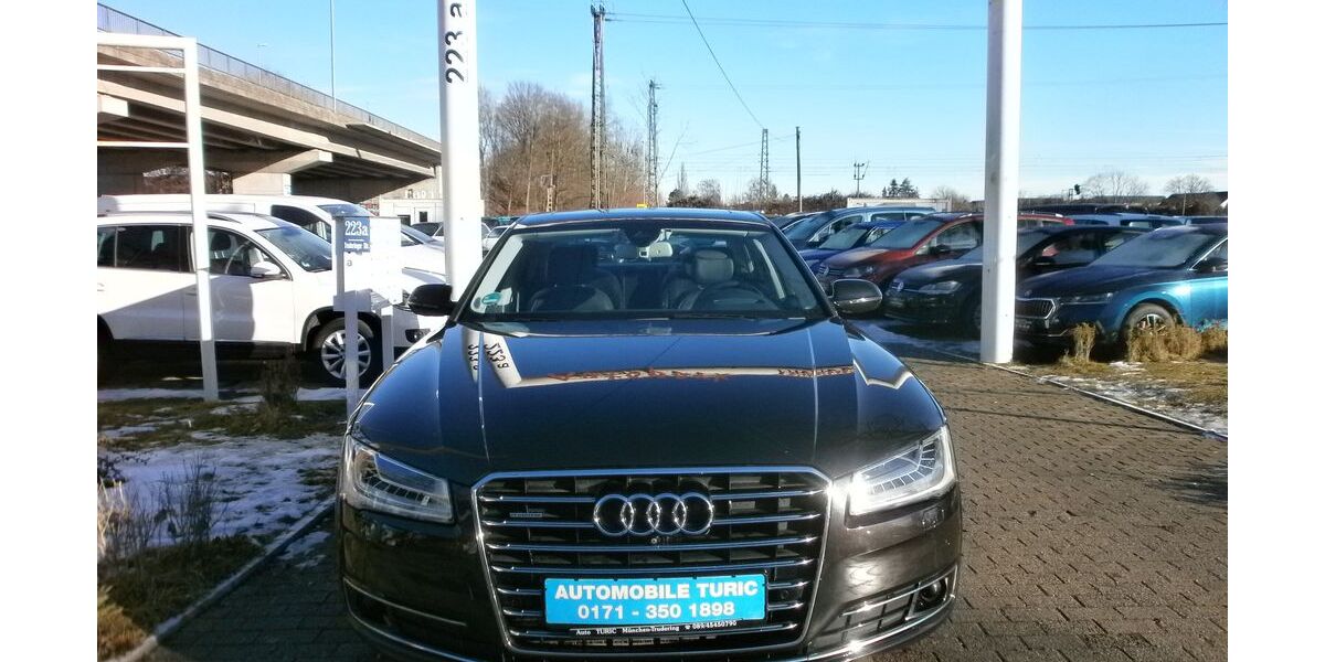 Audi A8 100.000 km 29.500 &euro; München OT Trudering-Riem 81825