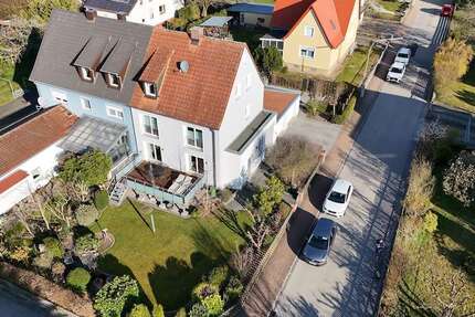 Haus zum Kaufen in Neuendettelsau 550.000 € 173 m²