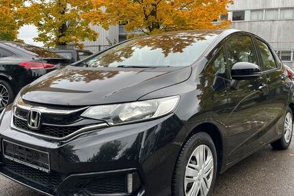 Honda Jazz 33.594 km 12.900 € München 81243