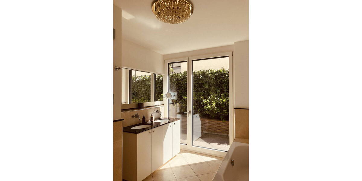 Terrassenwohnung München Bogenhausen - 4 Zimmer, 138 m&sup2;, 2.750.000&euro; | Angebot:26703149