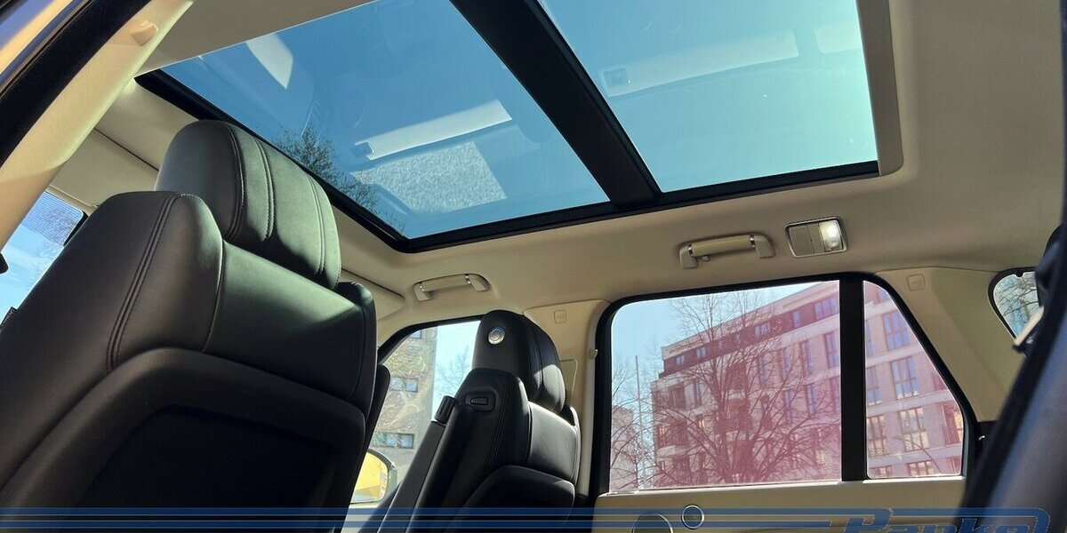 Land Rover Range Rover Vogue 4.4*Pano*LuftF*AHK*SoftC*ACC* 191.145 km 27.990 &euro; Berlin 13187