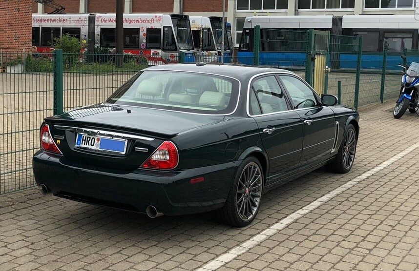 XJ8 X350