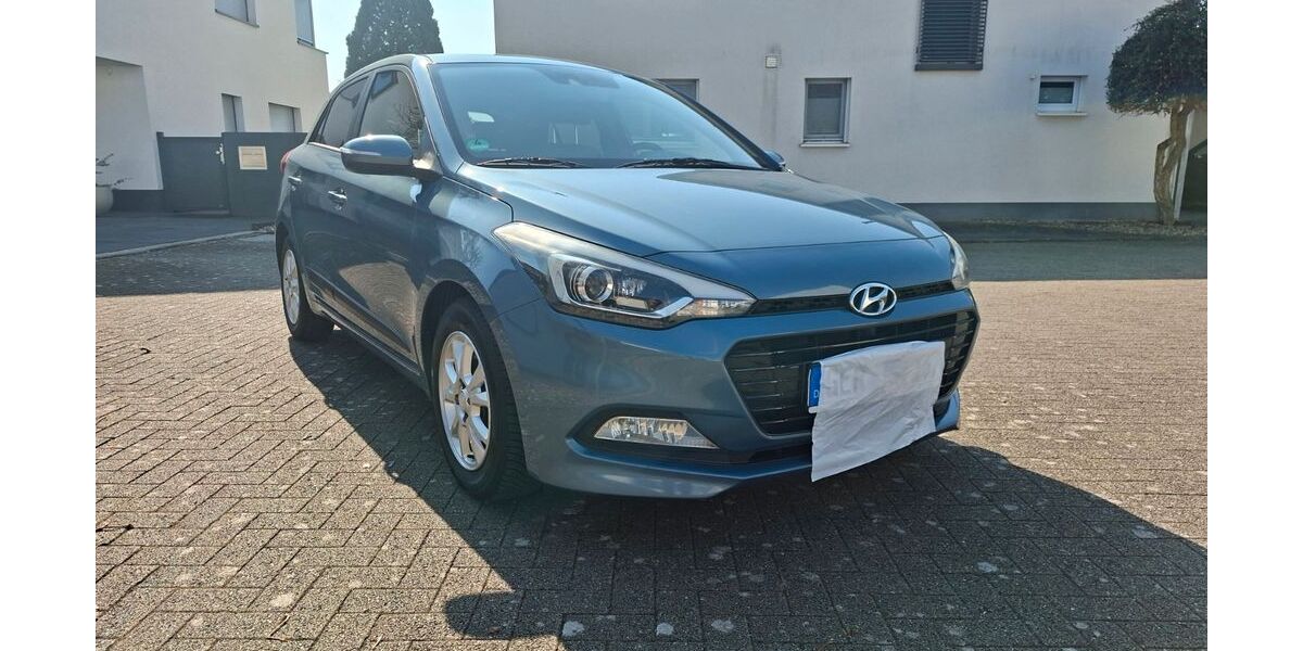 Hyundai i20 107.000 km 8.750 &euro; Neupotz 76777