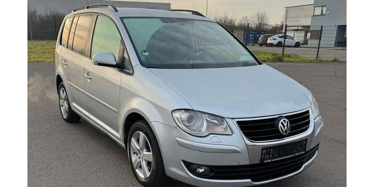 VW Touran 247.500 km 3.900 &euro; Bensheim 64625