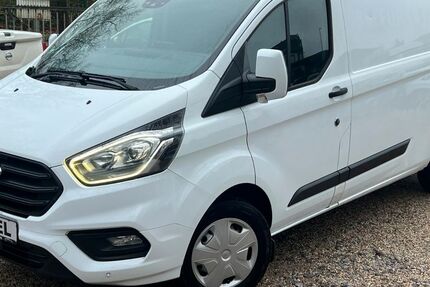 Ford Transit Custom 219.805 km 9.999 &euro; Duisburg 47137
