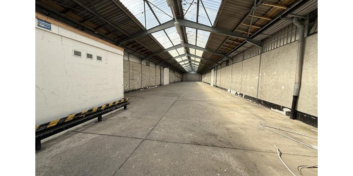 Vielseitige Lagerhalle mit ca. 722,50 m² Fläche in verkehrsgünstiger Lage in Lohfelden zimmer