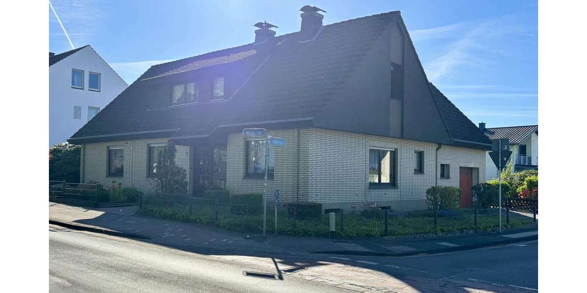 Einfamilienhaus Bünde - 8 Zimmer, 234 m&sup2;, 279.000&euro; | Angebot:26691581