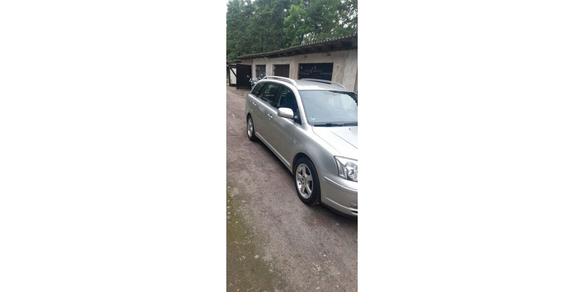 Toyota Avensis 140.000 km 3.000 &euro; Prenzlau 17291