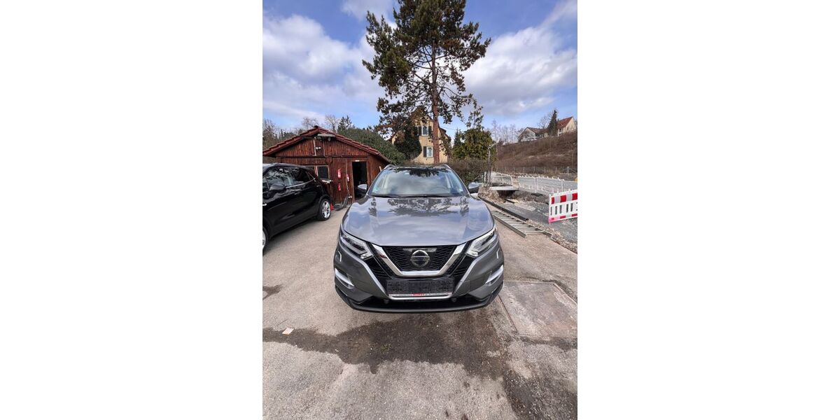 Nissan Qashqai 138.600 km 12.999 &euro; Stuttgart 70376