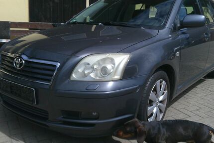 Toyota Avensis 285.000 km 2.850 &euro; Neddemin 17039