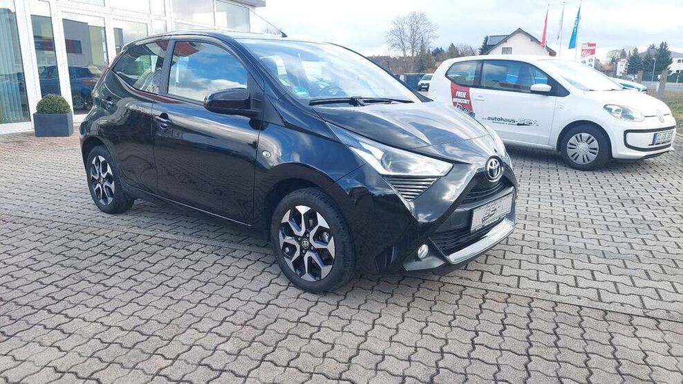 Aygo (X)