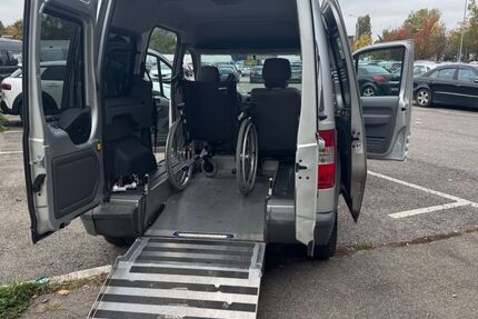 Ford Tourneo Connect 110.000 km 5.900 &euro; Reutlingen 72770