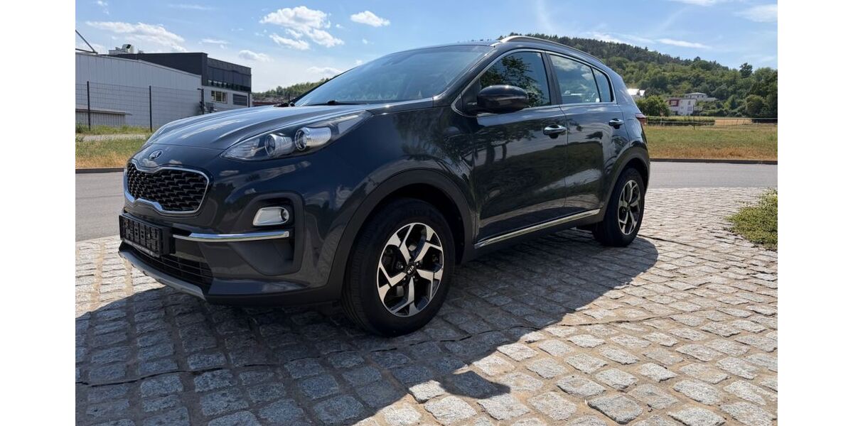 Kia Sportage 69.300 km 16.990 &euro; Lauda 97922
