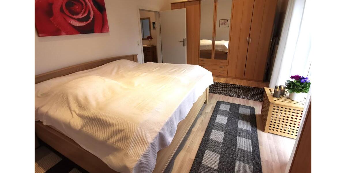 Außergewöhnlicher, barrierefreier Architekten-Bungalow mit Garten und Terrasse 3 zimmer