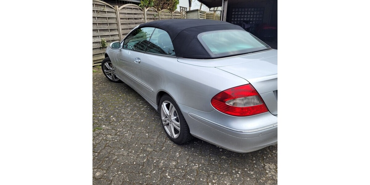 Mercedes-Benz CLK 320 112.000 km 13.550 &euro; Bargenstedt 25704