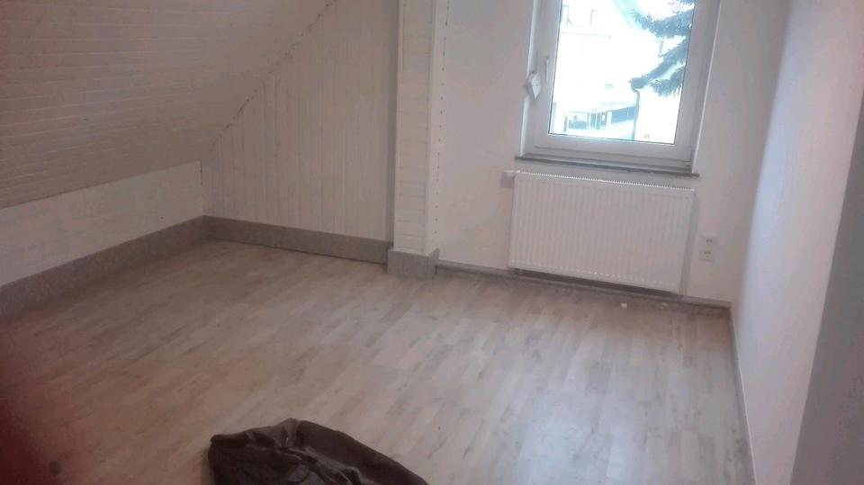 Doppelhaushälfte Selb - 7 Zimmer, 160 m&sup2;, 1.050&euro; | Angebot:26417758