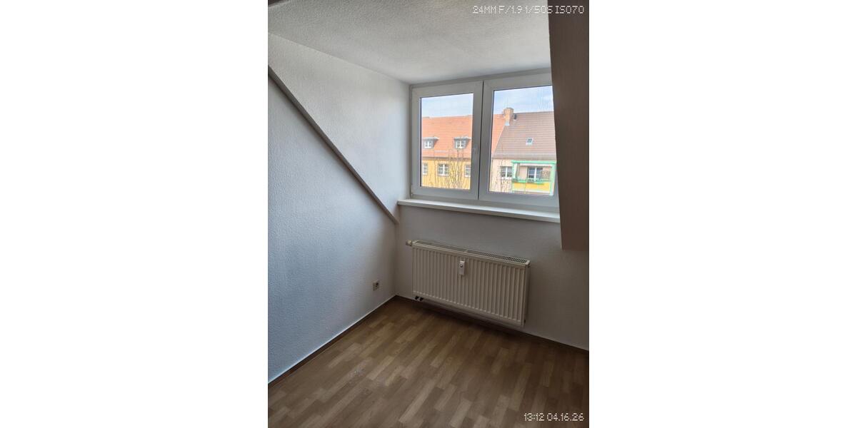 Dachgeschoßwohnung Cottbus Spremberger Vorstadt - 4 Zimmer, 90 m&sup2;, 738&euro; | Angebot:26233438