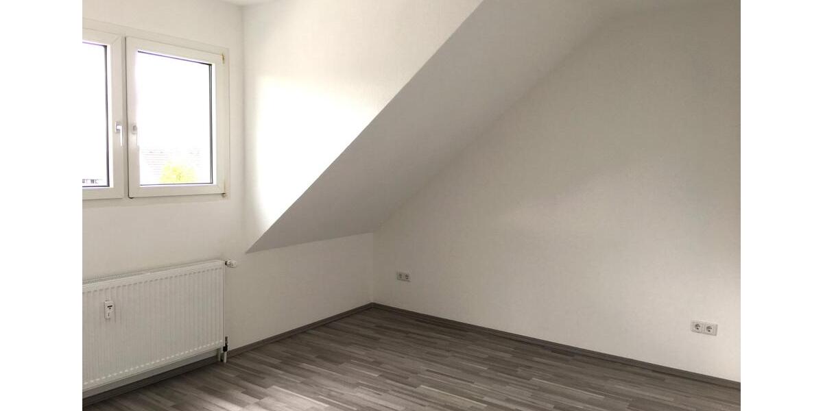 Dachgeschoßwohnung Solingen Burg - 2 Zimmer, 51 m&sup2;, 470&euro; | Angebot:25020322