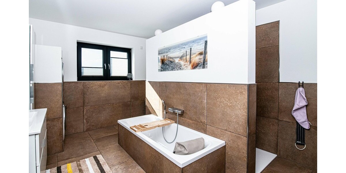 Neuwertiges Einfamilienhaus mit Kamin, PV-Anlage und Energieeffizienz A+ - Einfamilienhaus Cham / Vilzing Vilzing | Angebot:26786340