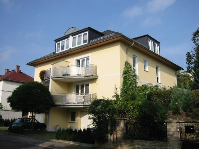 Sehr helle 2 Raum-Whg. mit Ausblick über die Stadt und Garage und *Bungalow auf dem Grundstück - Dachgeschoßwohnung Gera Ostviertel | Angebot:26334867