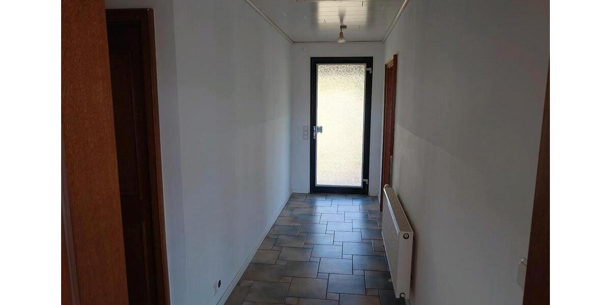 Mehrfamilienhaus, Wohnhaus Reichshof - 6 Zimmer, 200 m&sup2;, 325.000&euro; | Angebot:26305524