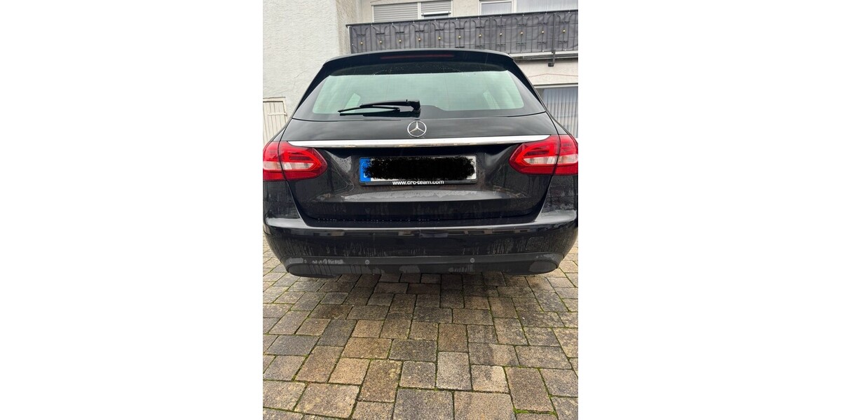Mercedes-Benz C 220 123.000 km 13.000 € Fell 54341