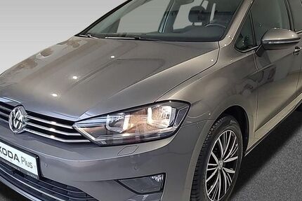 VW Golf Sportsvan 37.002 km 14.890 &euro; Dresden 01067
