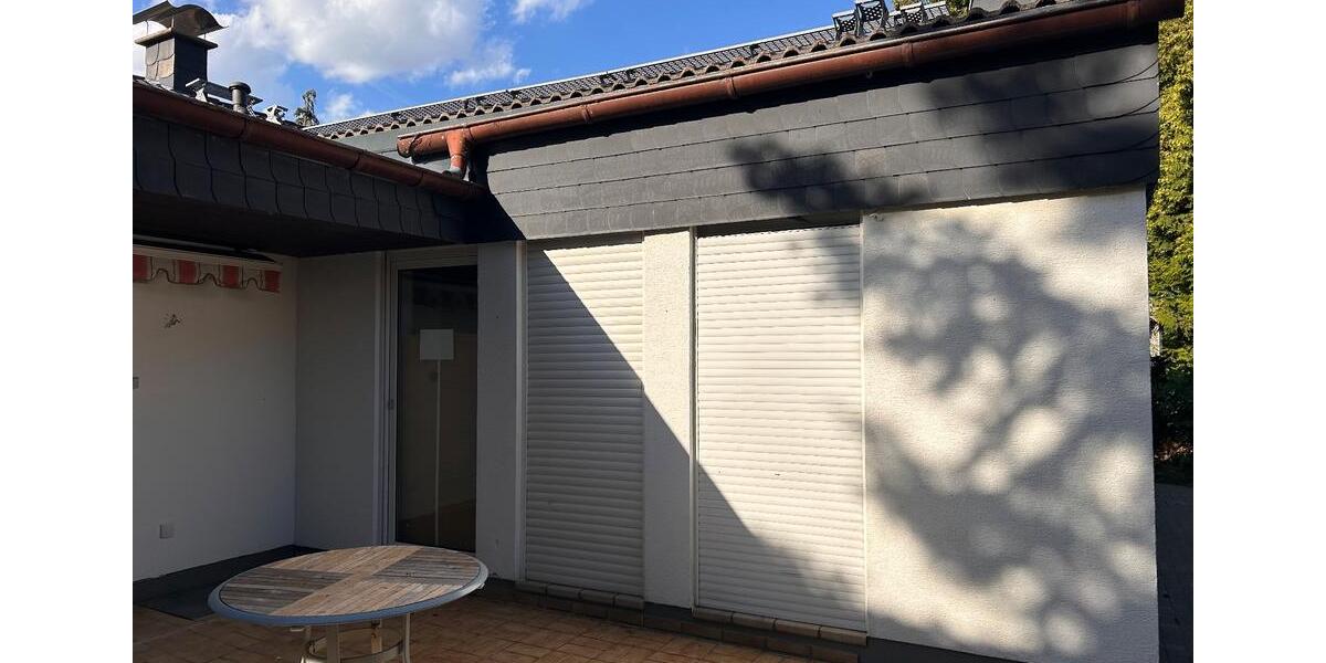 Einfamilienhaus Kastellaun - 7 Zimmer, 215 m&sup2;, 325.000&euro; | Angebot:27023901