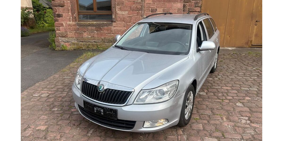 Skoda Octavia 322.373 km 2.199 &euro; Freudenberg 97896