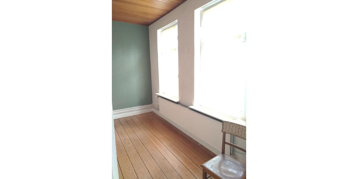 Schöne 2-Zi-EG-Altbauwhg, EBK, Bad, zentral, Garten, Nähe Wald 2 zimmer