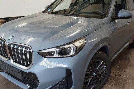 BMW iX1 11.300 km 49.600 € Aichach 86551