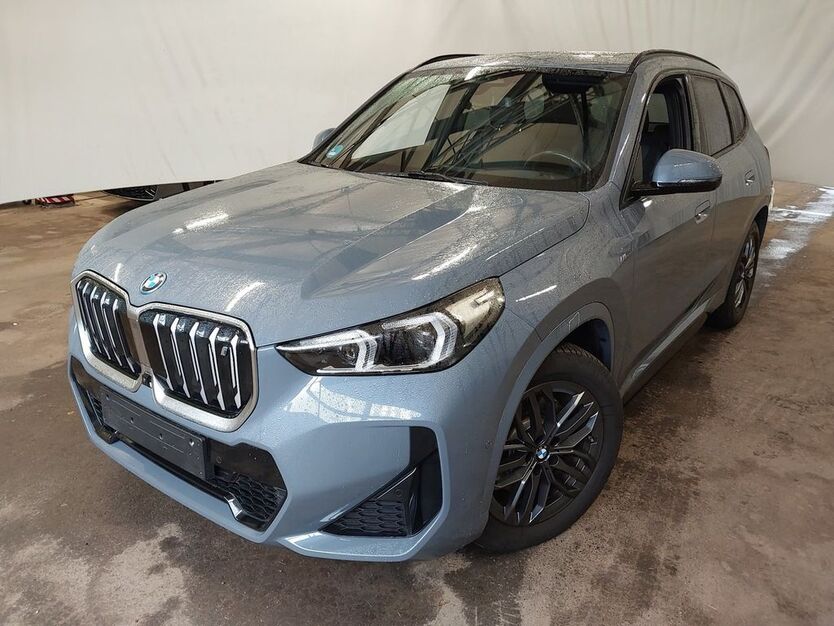 BMW iX1 11.300 km 49.600 € Aichach 86551