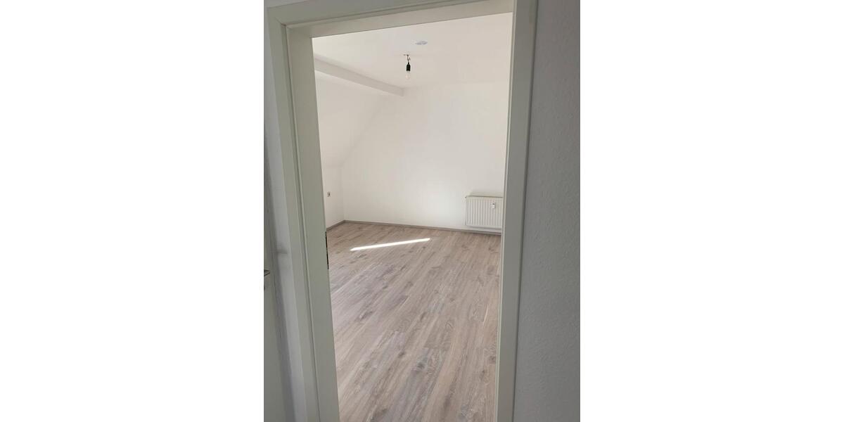 Mehrfamilienhaus, Wohnhaus Schmelz - 10 Zimmer, 239 m&sup2;, 210.000&euro; | Angebot:27117412
