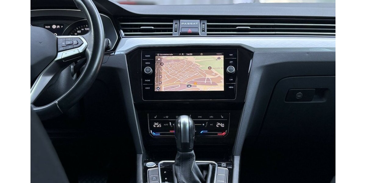 VW Passat 2.0 TDI Variant Business NAVI/KAMERA/ACC 189.309 km 17.800 &euro; Villingen-Schwenningen 78054