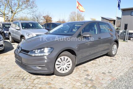VW Golf 131.000 km 9.980 &euro; Ahrensbök 23623