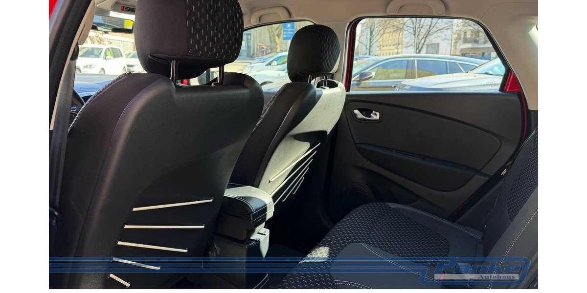 Renault Captur Intens*R-Cam*SHZ*Navi*Tempo*LED*Touch* 20.798 km 14.490 &euro; Berlin 13187